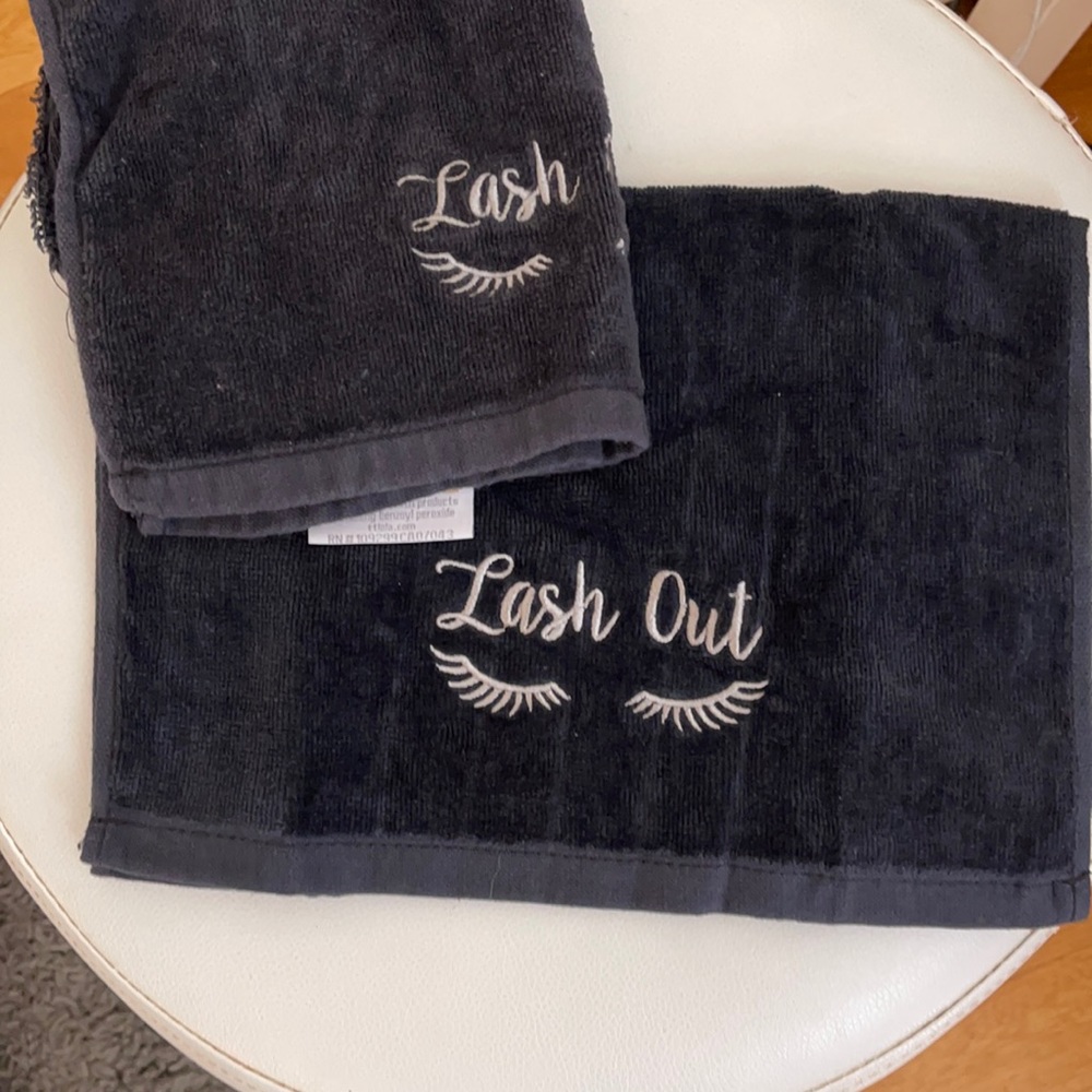 “Lash out” Towel set